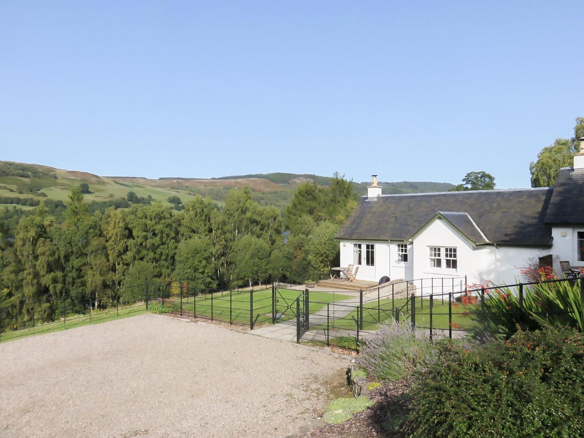 Tummel Cottage Foss Exterior photo